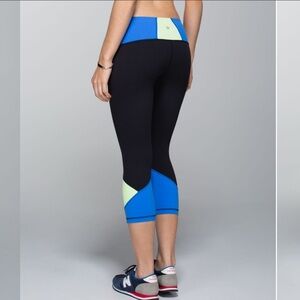 🍋 Lululemon Embody Crop *Full-On Luon